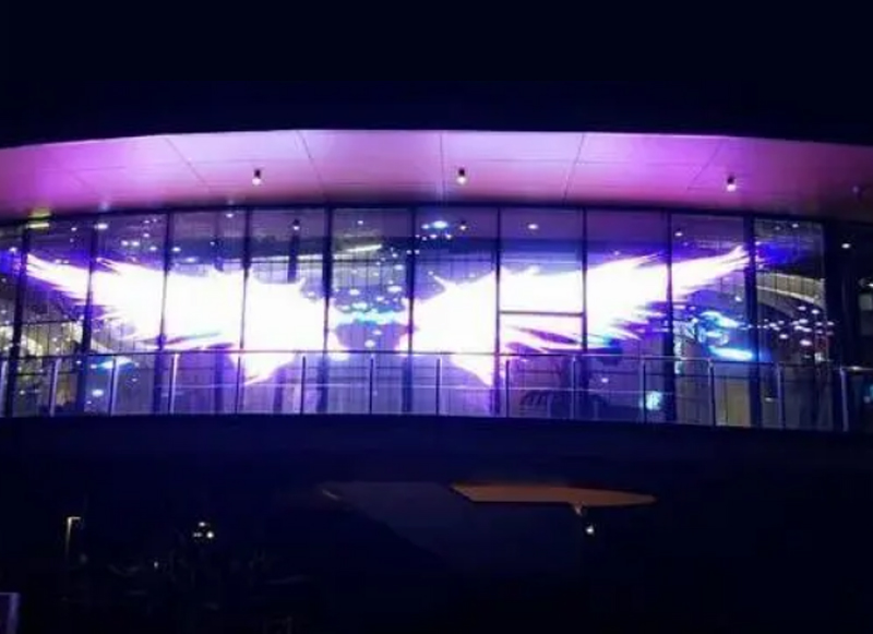 How to see the advantages and functions of transparent LED display screens?