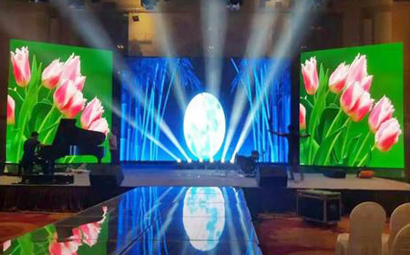 What characteristics should the led rental screen electronic screen have? Famest