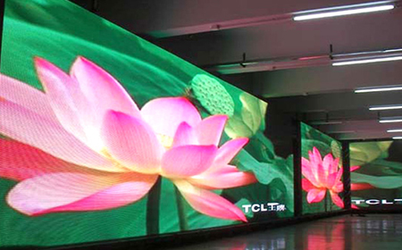 LED display helps make financial services more efficient and intelligent
